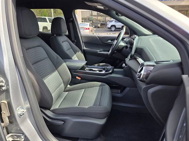 Used 2025 Chevrolet Equinox LT w/ Safety and Technology Package image 18