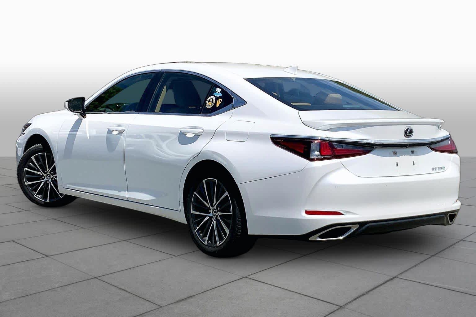 Certified 2024 Lexus ES 350 w/ Premium Package FWD image 12