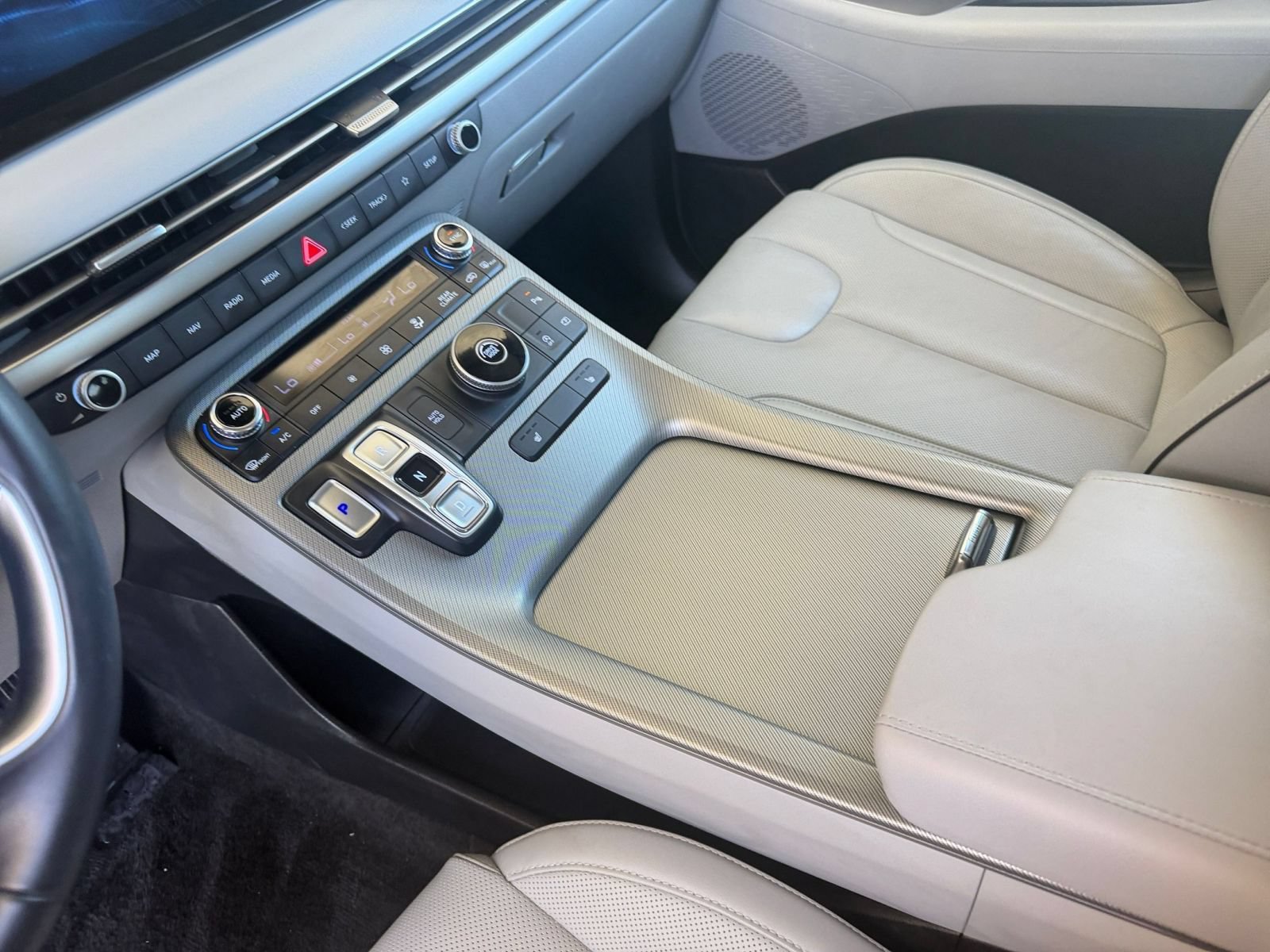 Used 2025 Hyundai Palisade SEL FWD image 45