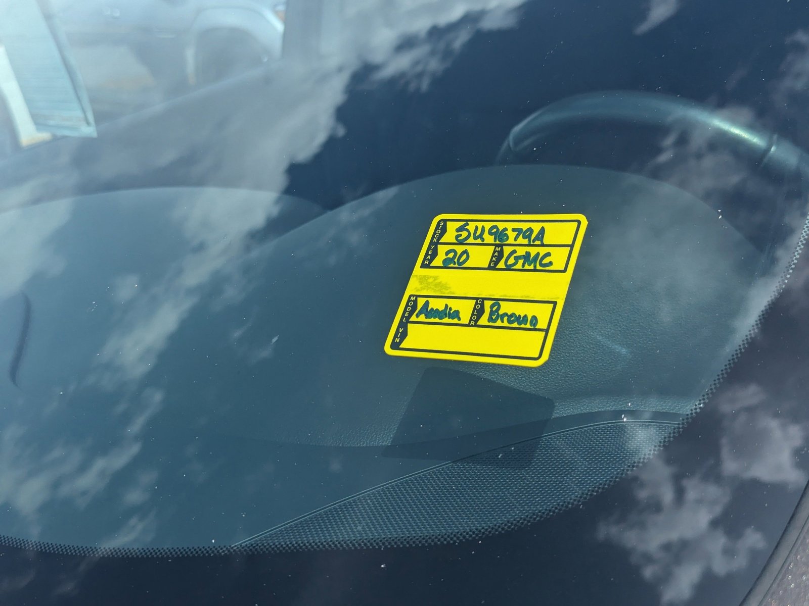 Used 2020 GMC Acadia SLE w/ Driver Convenience Package image 33