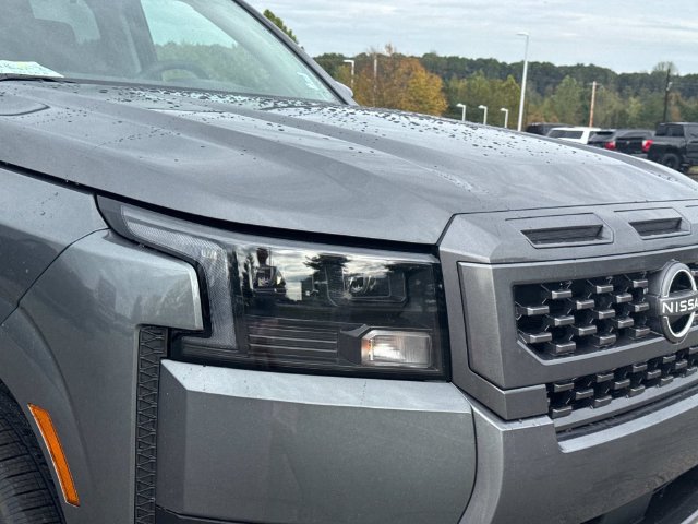 New 2027 Nissan Frontier SV RWD image 10
