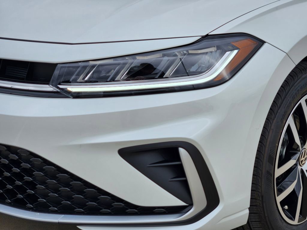 New 2026 Volkswagen Jetta SE image 6