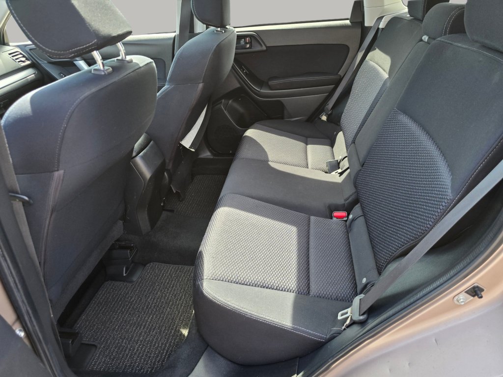 Used 2015 Subaru Forester 2.5i Premium AWD/4WD image 45