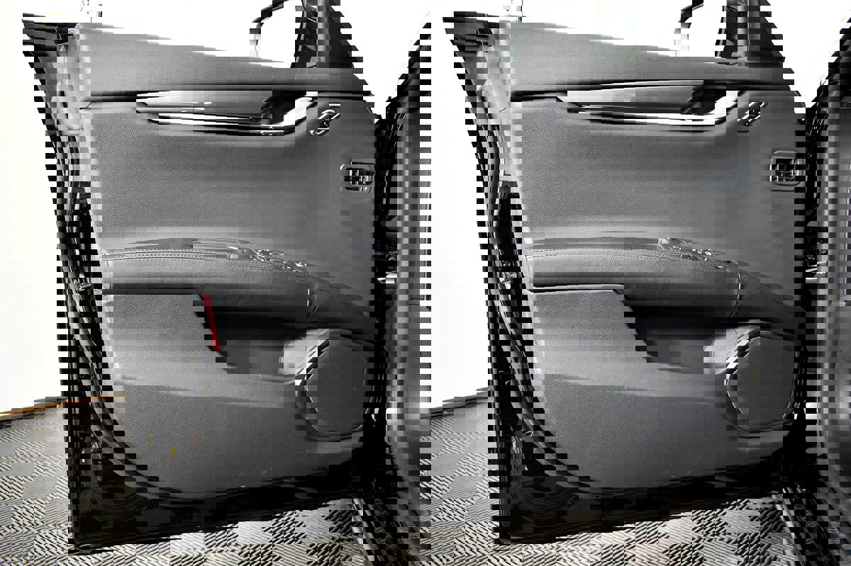 Used 2017 Maserati Ghibli image 27