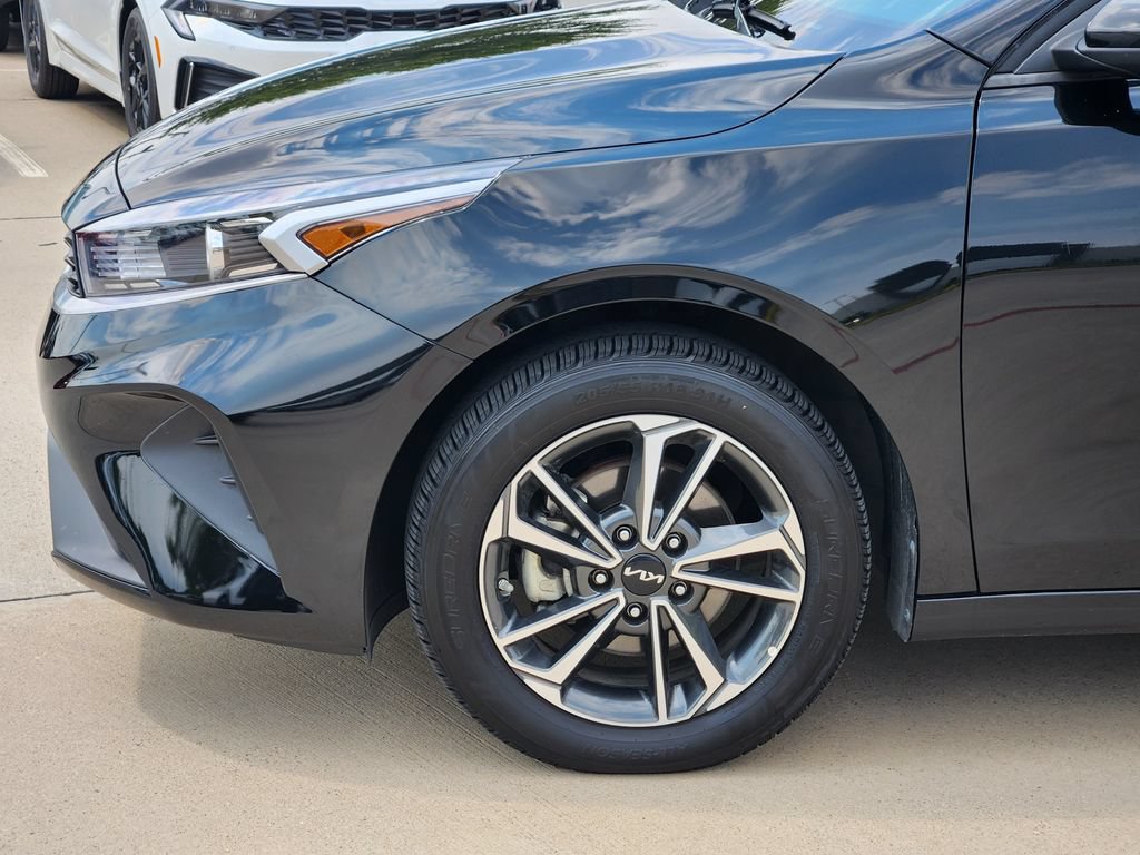 Certified 2024 Kia Forte LXS FWD image 17
