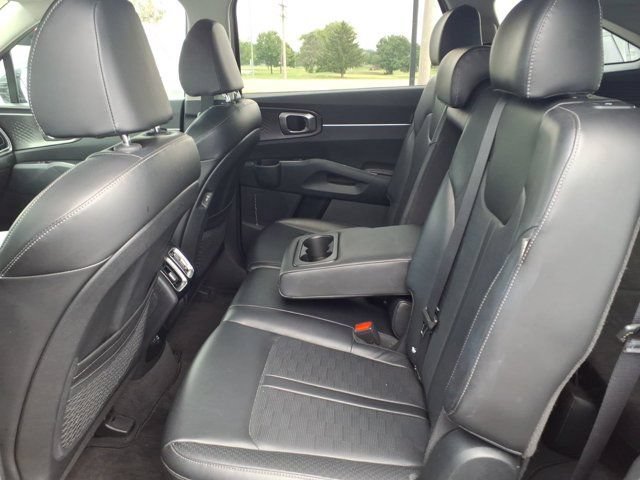 Used 2024 Kia Sorento S AWD/4WD image 27