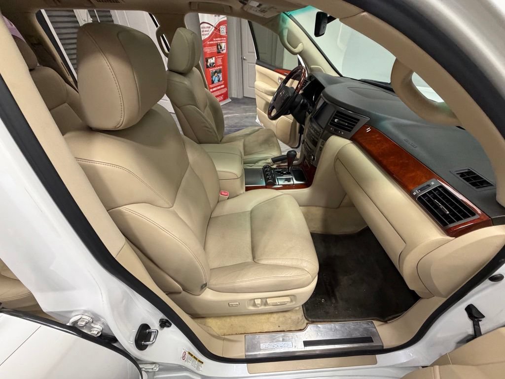 Used 2010 Lexus LX 570 4WD image 51