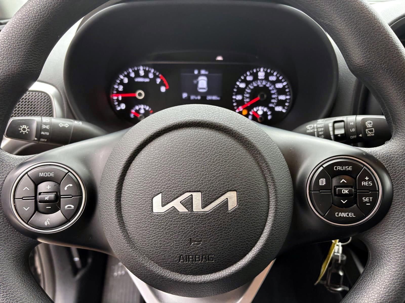 Used 2022 Kia Soul LX w/ Technology Package image 16