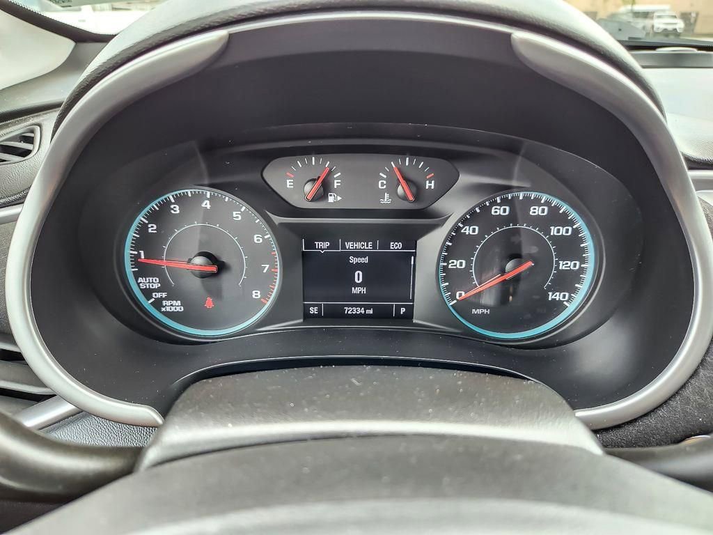 Used 2022 Chevrolet Malibu LT FWD image 11