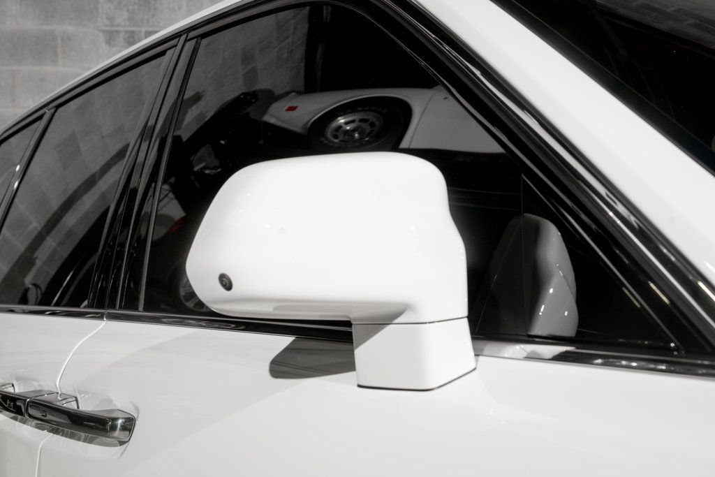 Used 2023 Rolls-Royce Cullinan AWD/4WD image 40