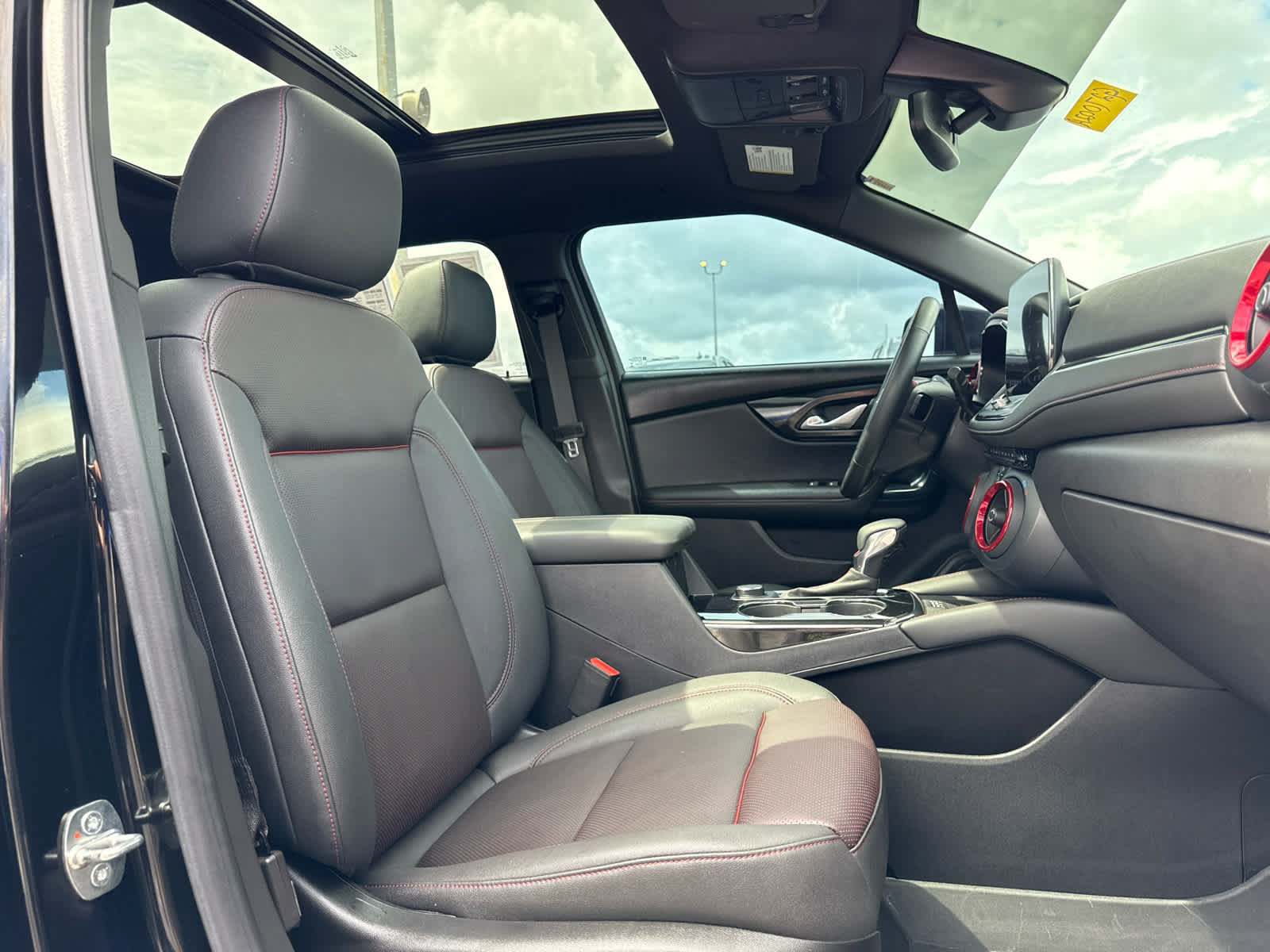 Certified 2023 Chevrolet Blazer RS w/ Enhanced Convenience Package FWD image 26