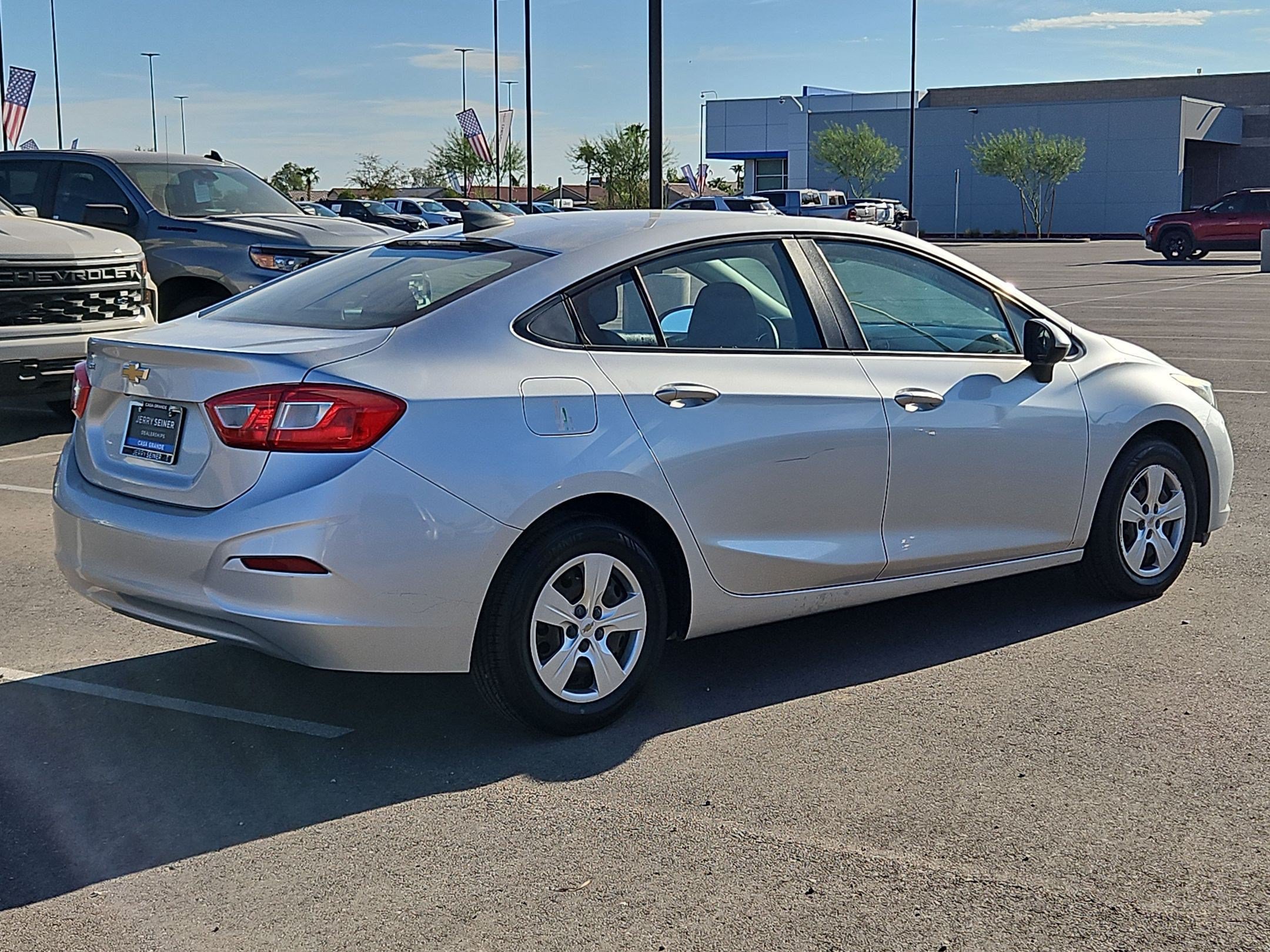 Certified 2017 Chevrolet Cruze LS FWD image 5