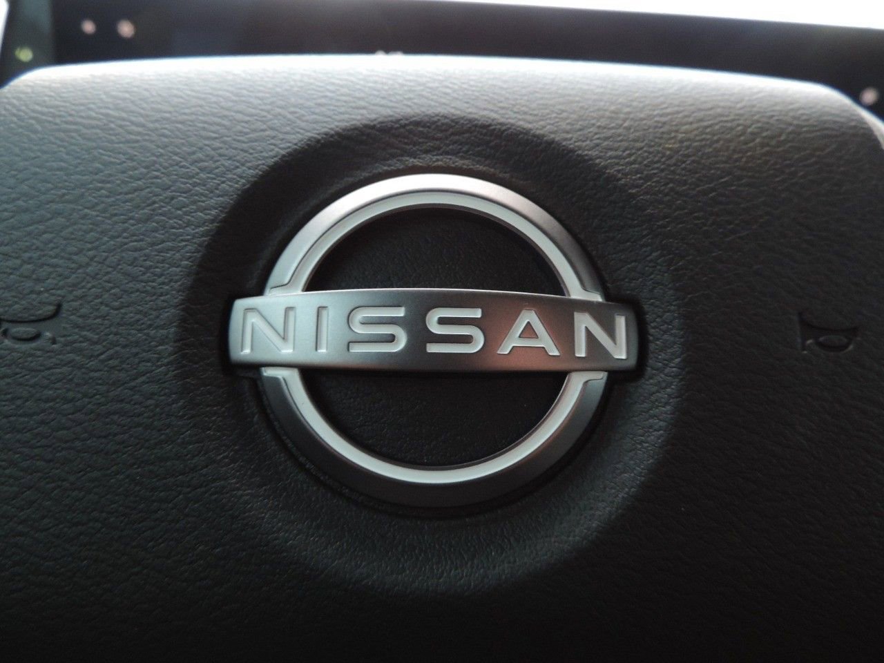 Used 2025 Nissan Armada SV image 26