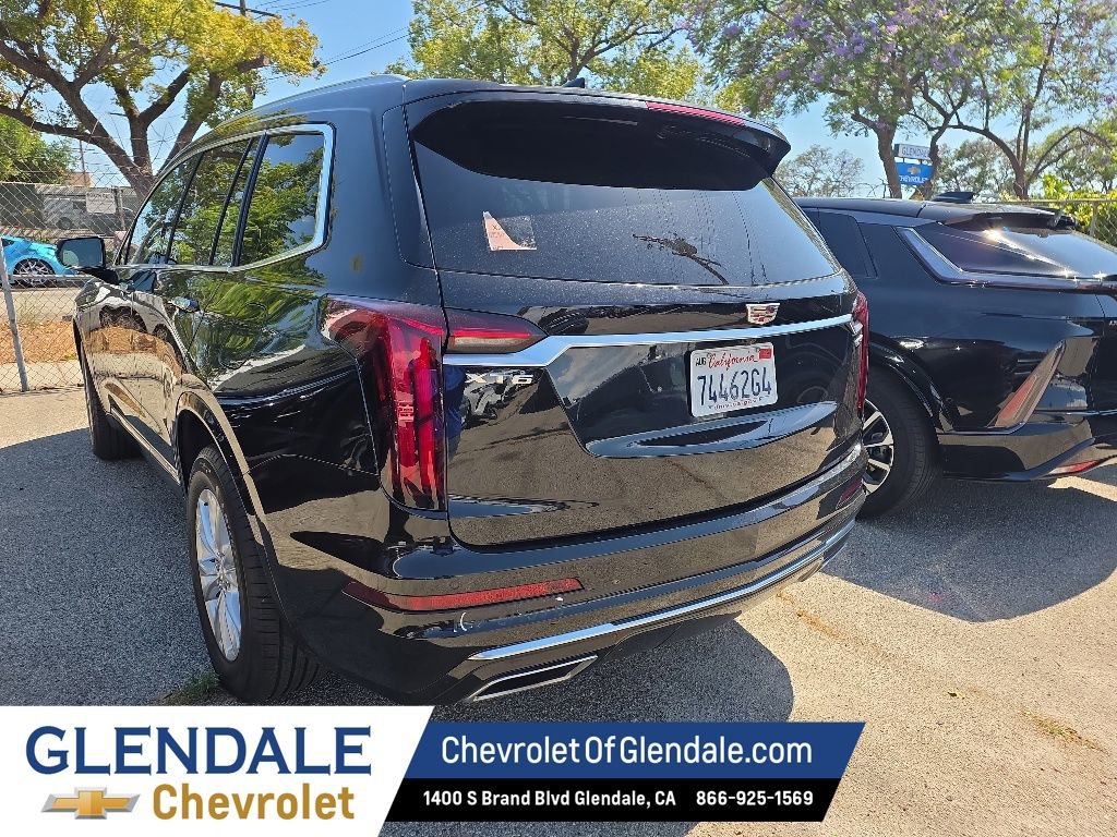 Used 2025 Cadillac XT6 Luxury FWD image 4