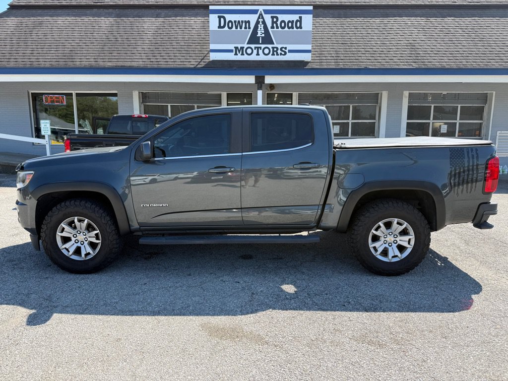 Used 2017 Chevrolet Colorado LT w/ LT Convenience Package RWD image 2