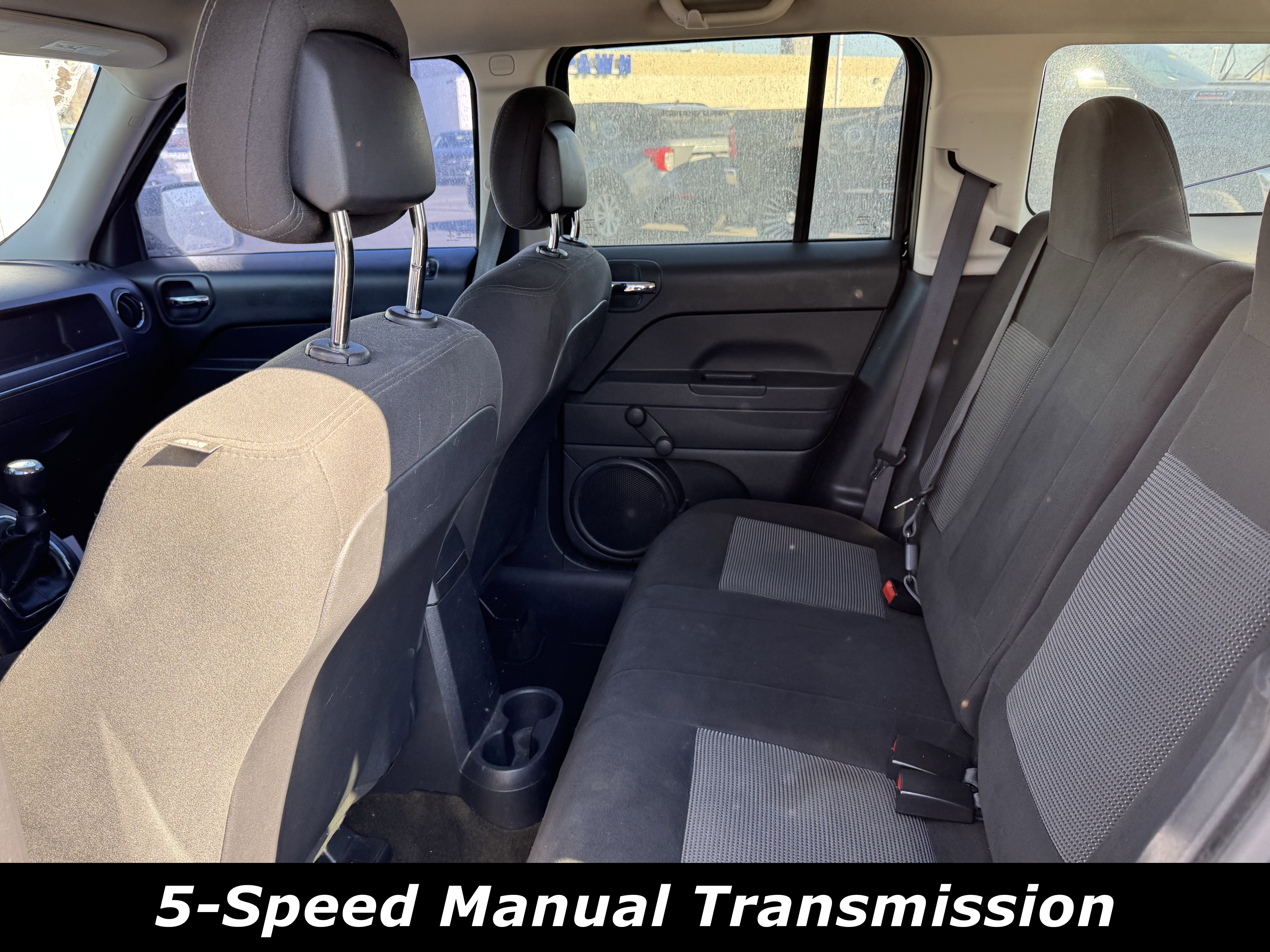 Used 2017 Jeep Patriot Sport w/ Tire & Wheel Group AWD/4WD image 5