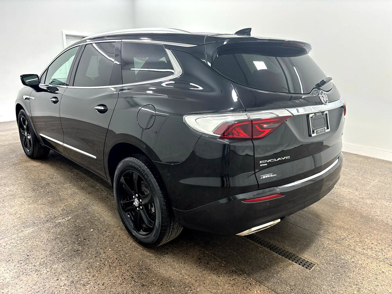 Used 2023 Buick Enclave Essence w/ Experience Buick Package image 4