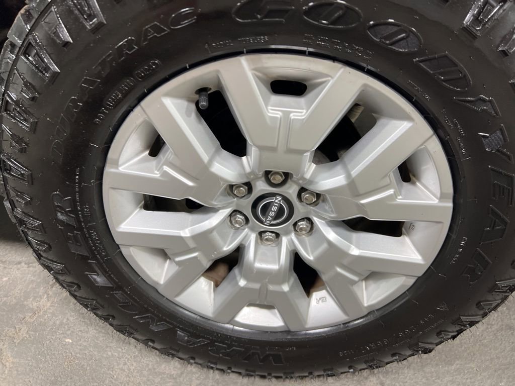 Used 2022 Nissan Frontier SV image 37