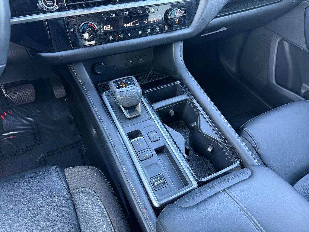 Used 2024 Nissan Pathfinder SL w/ SL Premium Package image 18