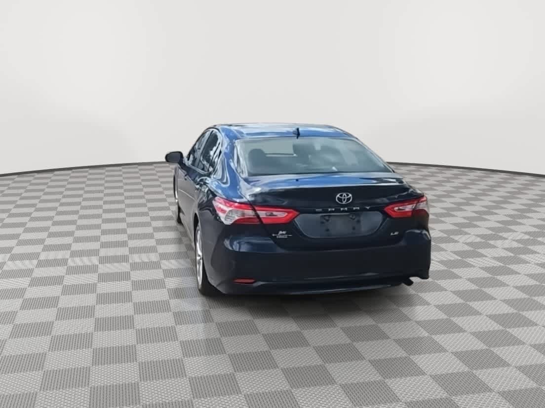 Used 2020 Toyota Camry LE w/ Convenience Package FWD image 7