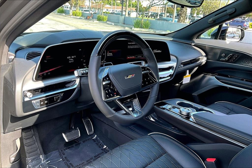 New 2026 Cadillac Lyriq V w/ LPO, Floor Liner Package AWD/4WD image 9