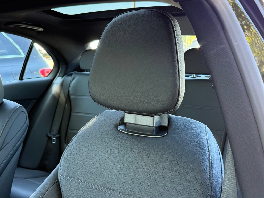 New 2026 Mercedes-Benz C 300 Sedan image 3