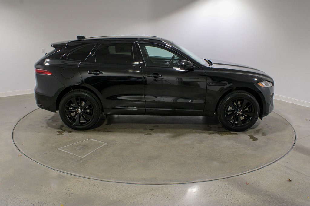 New 2026 Jaguar F-PACE R-Dynamic S image 6