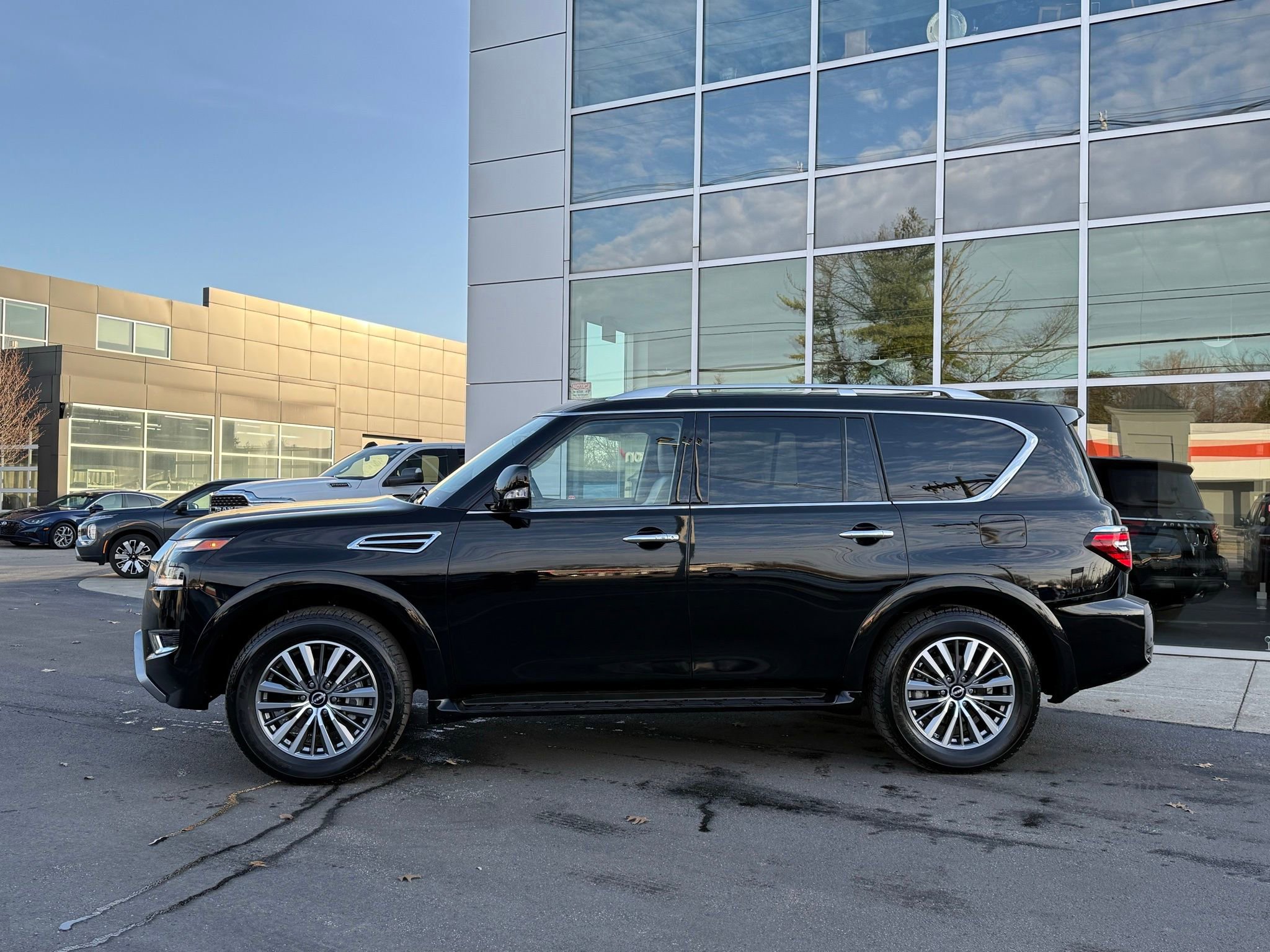 Used 2024 Nissan Armada SL w/ Captain's Chairs Package video 2