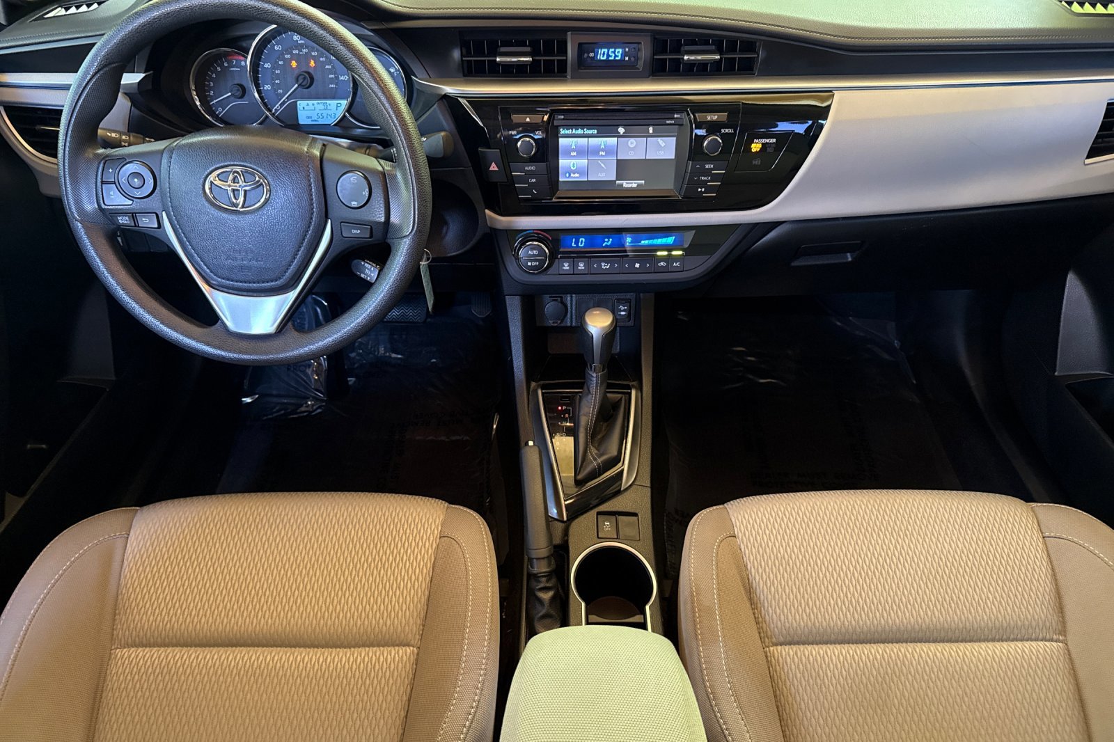 Used 2014 Toyota Corolla LE FWD image 16