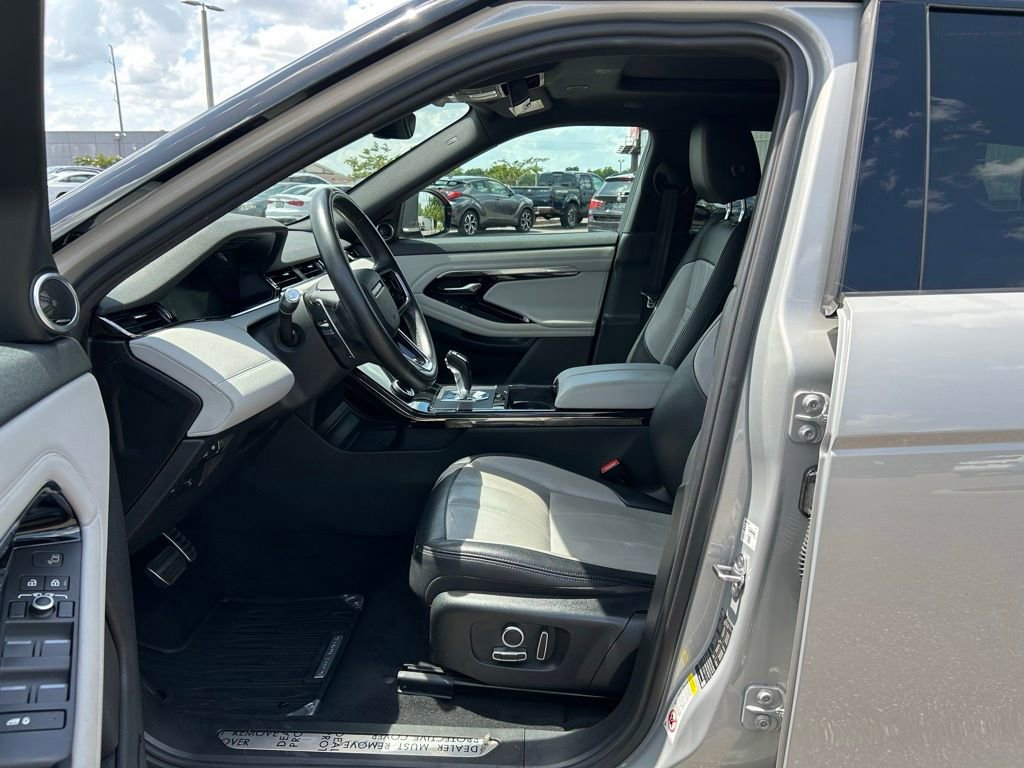 Used 2022 Land Rover Range Rover Evoque R-Dynamic SE AWD/4WD image 15