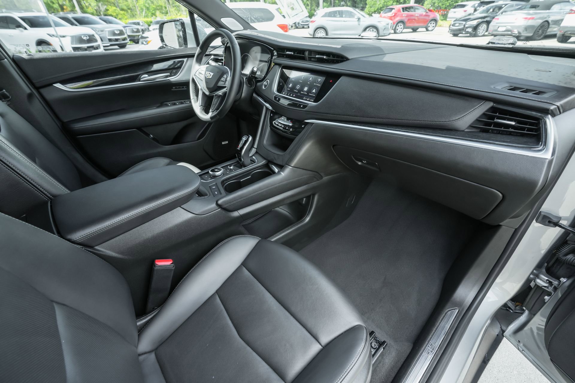 Used 2025 Cadillac XT5 Premium Luxury image 25