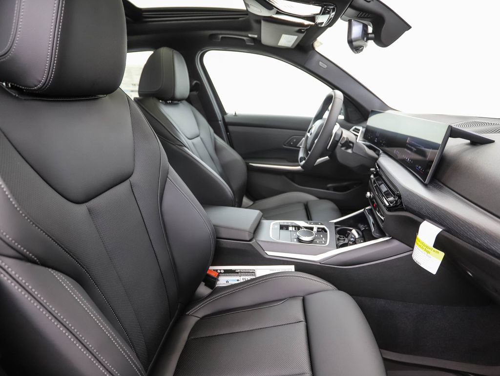 New 2026 BMW 330i xDrive Sedan w/ Convenience Package image 32