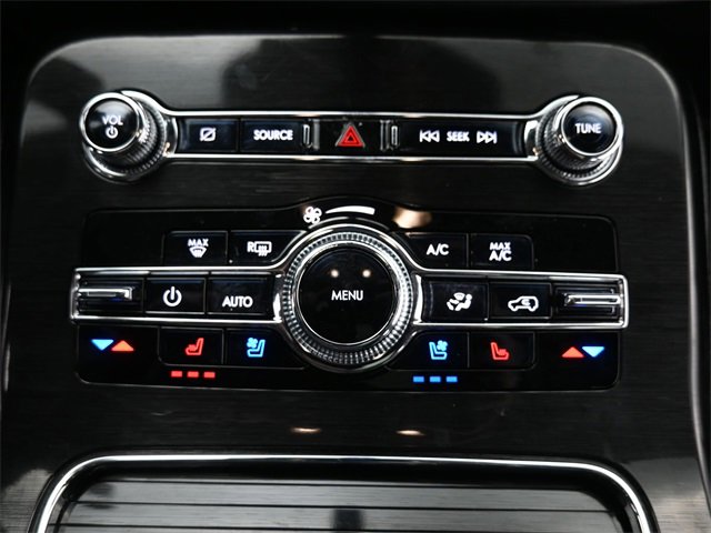 Used 2023 Lincoln Nautilus Reserve w/ Luxury Package image 17