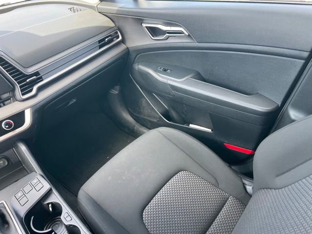 Certified 2025 Kia Sportage LX AWD/4WD image 15