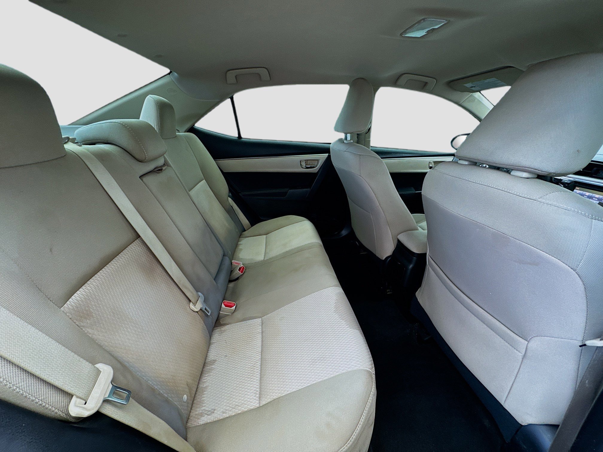 Used 2015 Toyota Corolla LE image 17