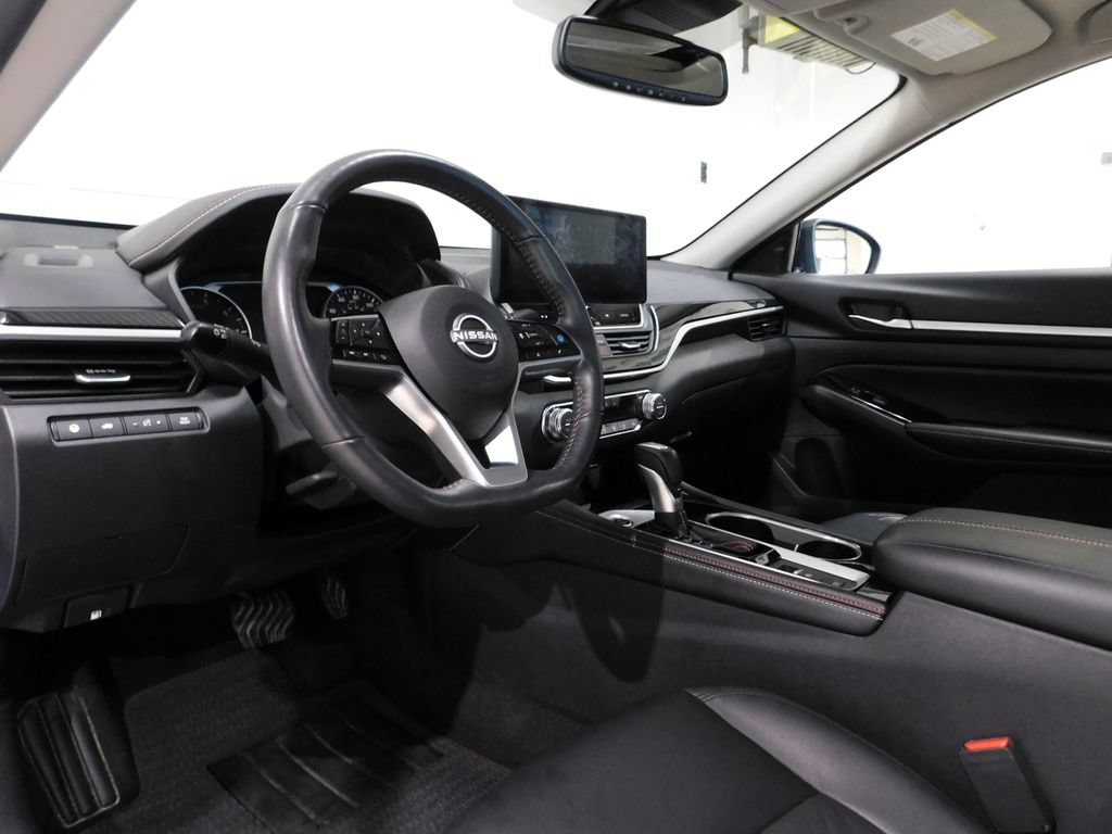 Used 2025 Nissan Altima 2.5 SR AWD/4WD image 25