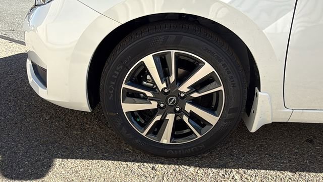 New 2025 Nissan Versa SV w/ Trunk Package image 9