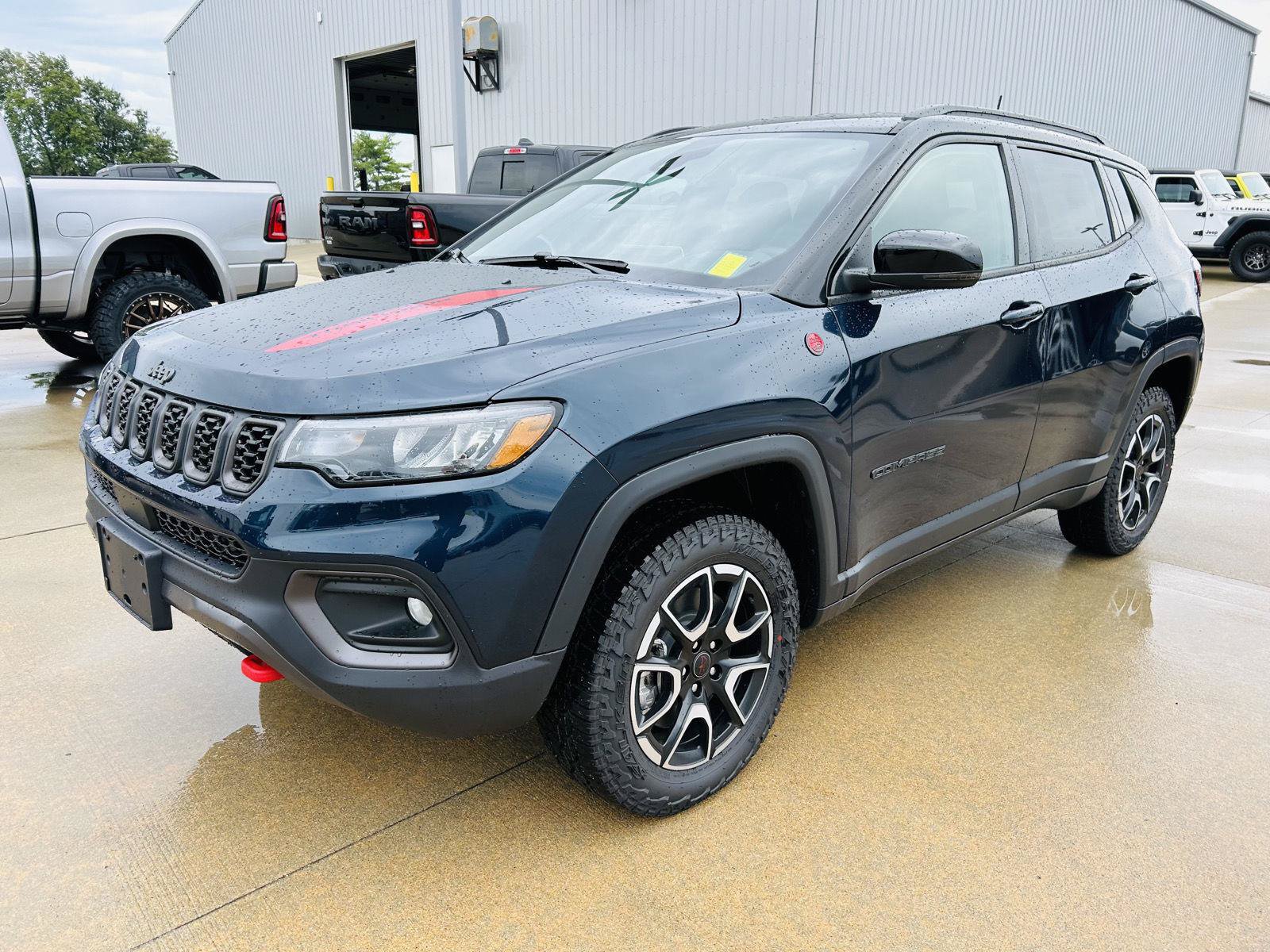 New 2026 Jeep Compass Trailhawk AWD/4WD image 33