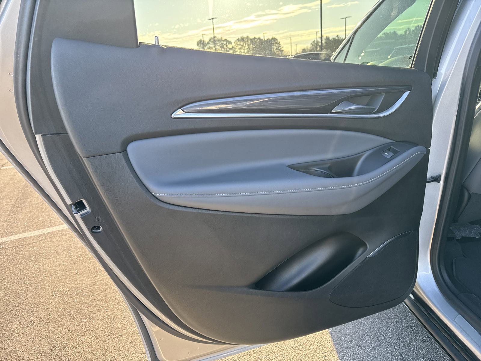 Used 2022 Buick Enclave Premium image 15