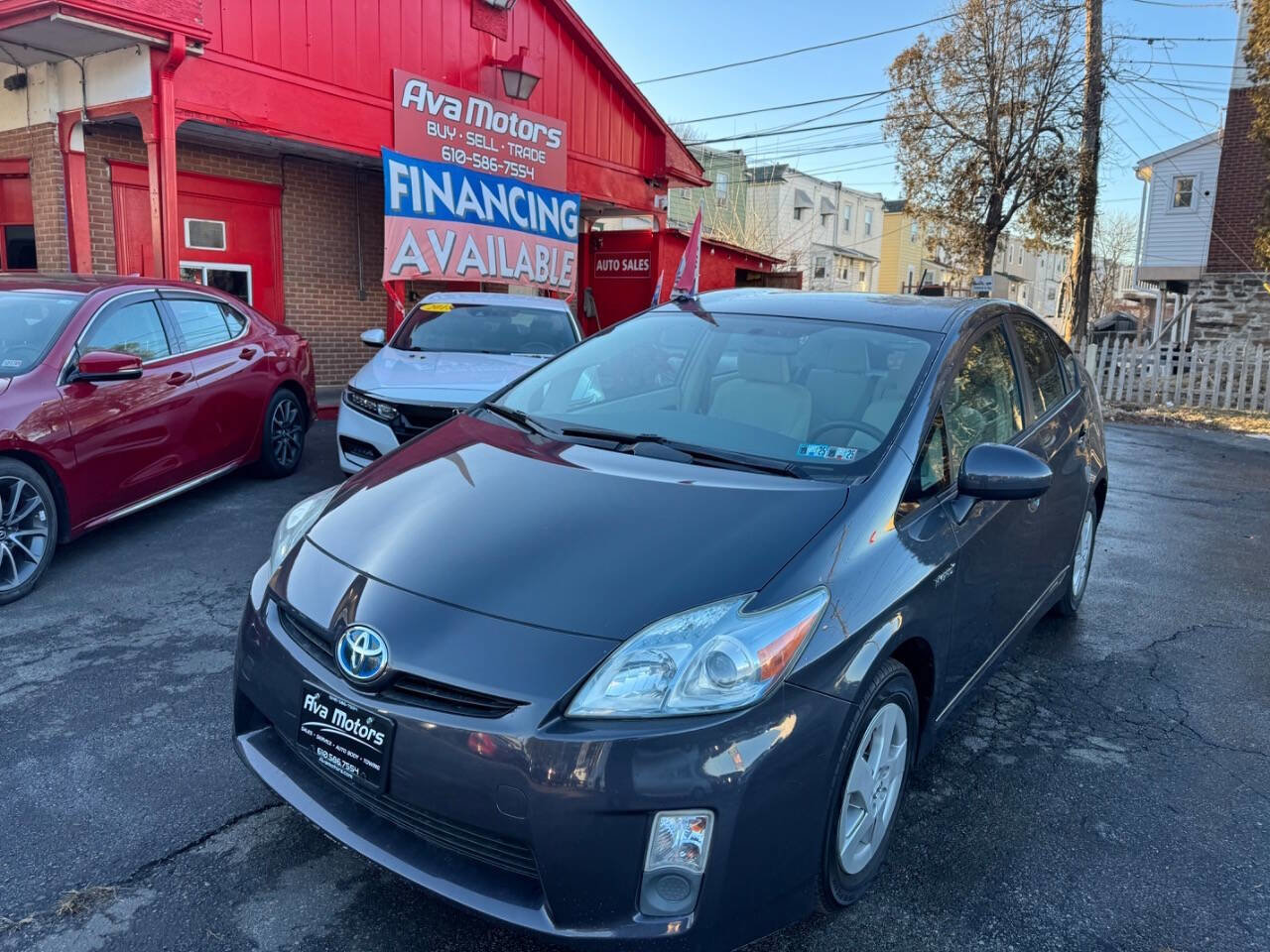 Used 2011 Toyota Prius Two image 1