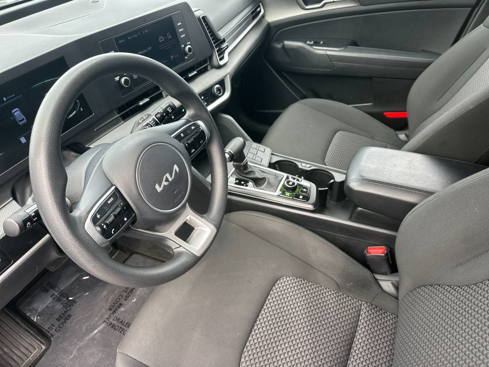 Used 2024 Kia Sportage LX FWD image 10