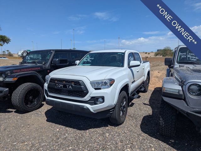 Used 2022 Toyota Tacoma SR5 RWD image 2