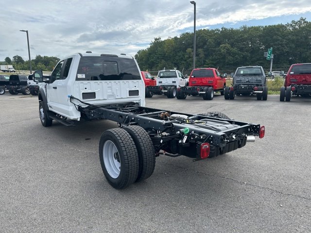 New 2026 Ford F550 4x4 Supercab Super Duty image 5