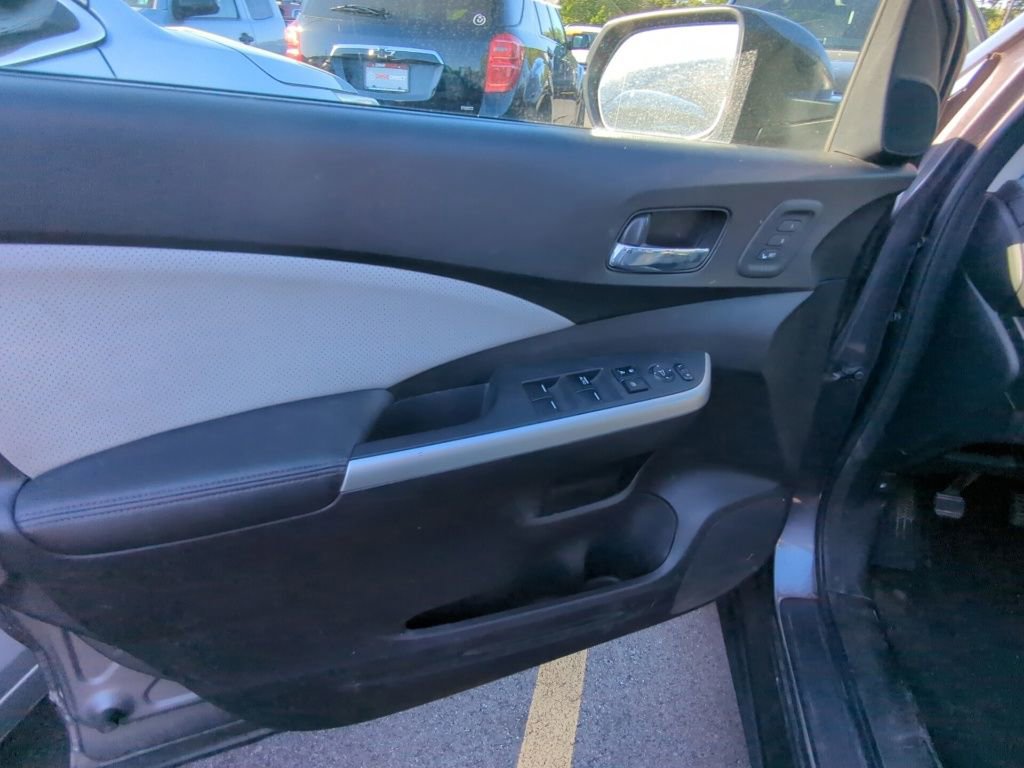 Used 2016 Honda CR-V Touring image 8