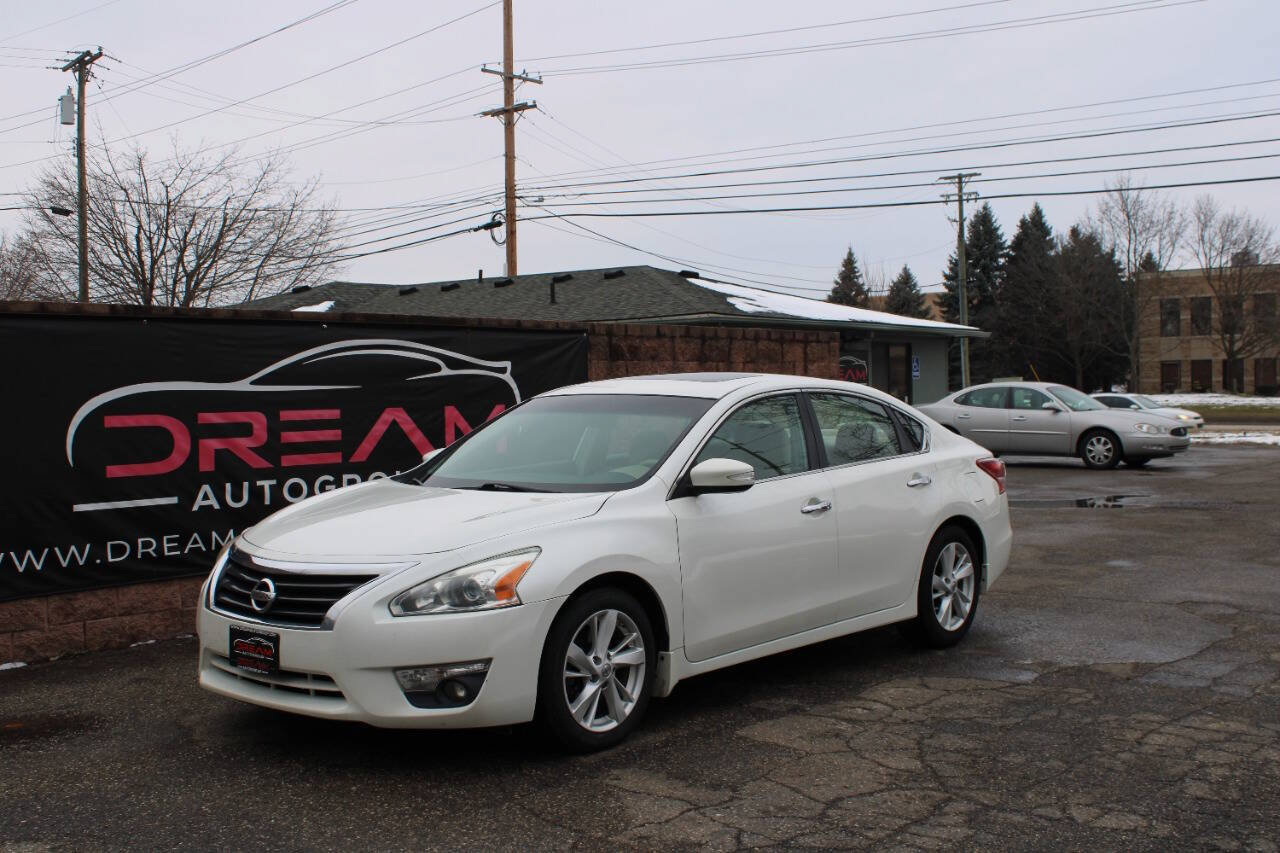Used 2013 Nissan Altima 2.5 SV w/ 2.5SV Convenience Pkg FWD image 1