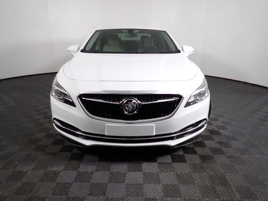 Used 2017 Buick LaCrosse Preferred image 5