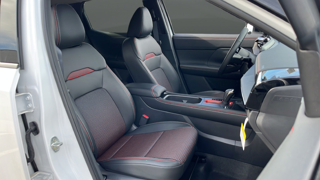 New 2026 Nissan Kicks SR AWD/4WD image 79