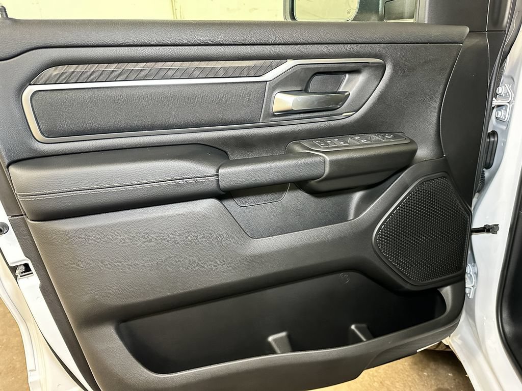 New 2026 RAM 1500 Big Horn AWD/4WD image 18