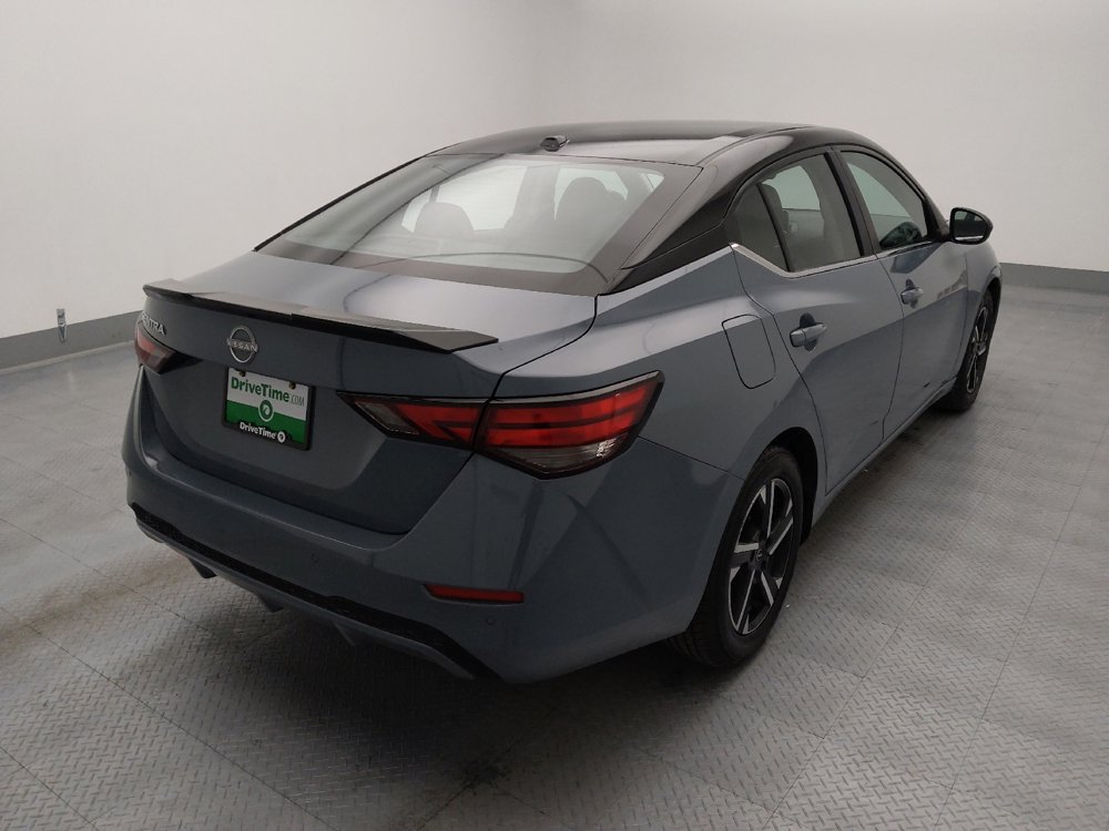 Used 2025 Nissan Sentra SV image 9