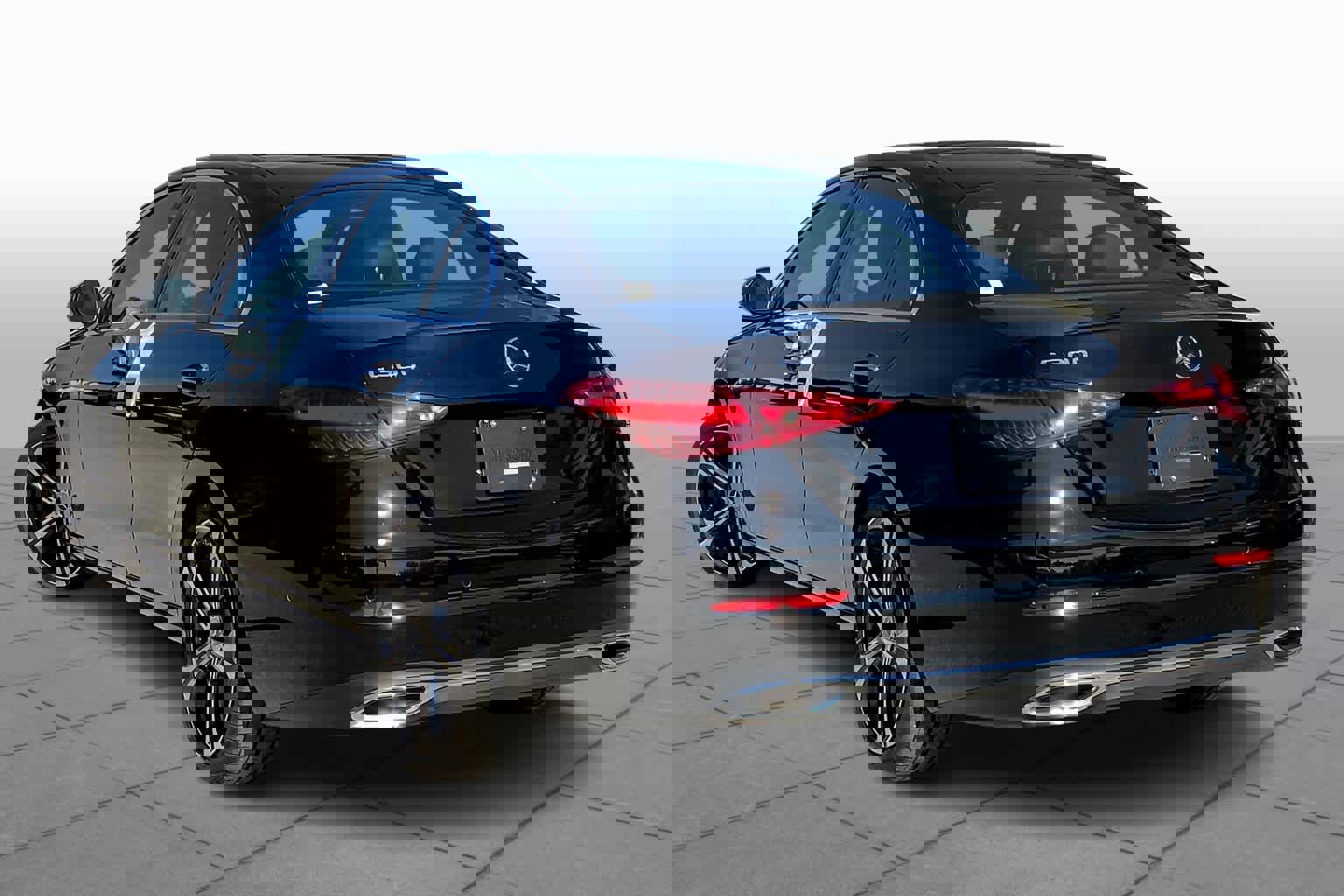 Certified 2025 Mercedes-Benz C 300 Sedan image 4